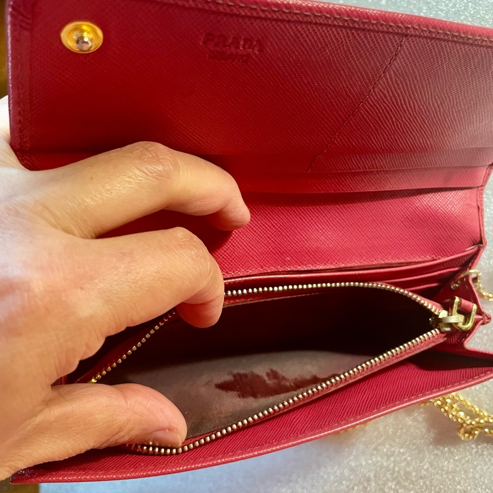 PRADA Pink Wallet - Picture 5 of 7